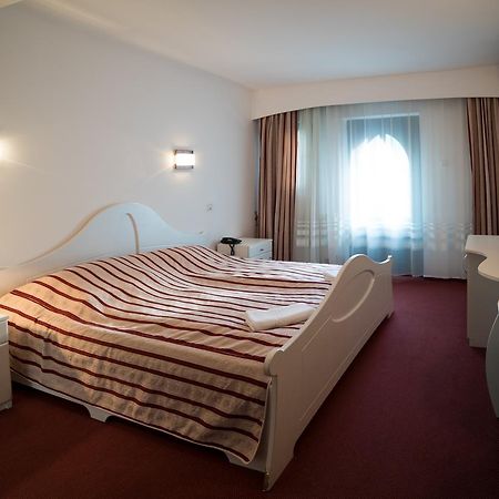Hotel Marion Padurea Rotunda*** Reghin Eksteriør billede