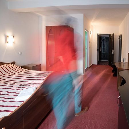 Hotel Marion Padurea Rotunda*** Reghin Eksteriør billede